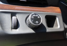 2016 Cadillac Escalade Luxury Collection - Thumbnail 22