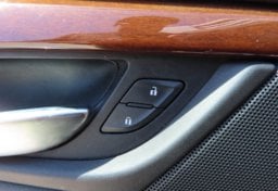 2016 Cadillac Escalade Luxury Collection - Thumbnail 27
