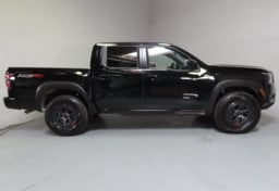 2026 Nissan Frontier PRO-4X - Thumbnail 5