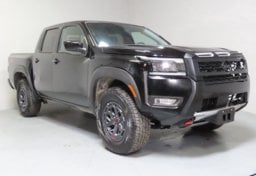 2026 Nissan Frontier PRO-4X - Thumbnail 3