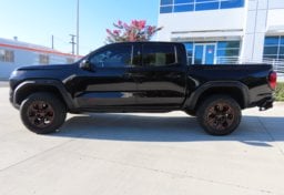 2023 GMC Canyon AT4 - Thumbnail 5