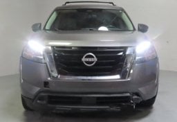 2022 Nissan Pathfinder SV - Thumbnail 11