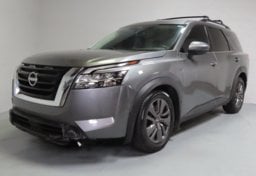 2022 Nissan Pathfinder SV - Thumbnail 4