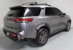 2022 Nissan Pathfinder SV - Thumbnail 7