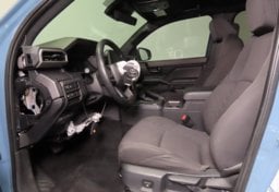 2026 Toyota Tacoma SR5 - Thumbnail 22