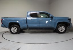 2026 Toyota Tacoma SR5 - Thumbnail 6