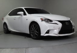 2016 Lexus IS 200t - Thumbnail 3