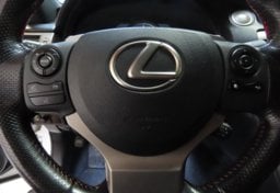 2016 Lexus IS 200t - Thumbnail 31