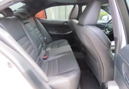 2016 Lexus IS 200t - Thumbnail 15