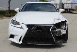 2016 Lexus IS 200t - Thumbnail 12