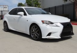 2016 Lexus IS 200t - Thumbnail 3