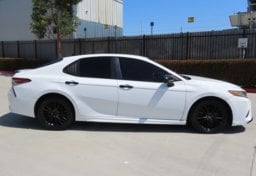 2019 Toyota Camry SE - Thumbnail 6