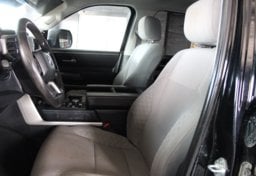 2024 Toyota Tundra 4x4 SR5 - Thumbnail 31