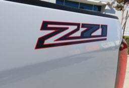 2022 Chevrolet Colorado Z71 - Thumbnail 33
