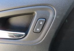 2022 Chevrolet Colorado Z71 - Thumbnail 32