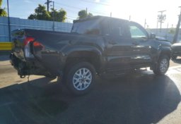 2025 Toyota Tacoma - Thumbnail 5