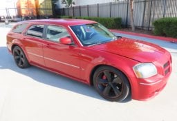 2006 Dodge Magnum SRT-8 - Thumbnail 2