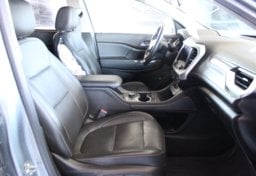 2023 GMC Acadia - Thumbnail 31