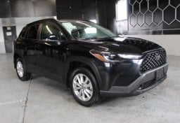 2024 Toyota Corolla Cross AWD LE - Thumbnail 3