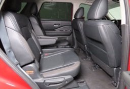 2023 Nissan Pathfinder AWD SL - Thumbnail 28