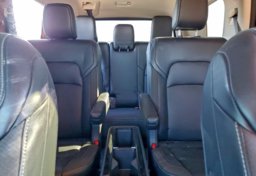 2023 Nissan Pathfinder - Thumbnail 10