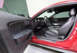 2021 Ford Mustang Premium - Thumbnail 19