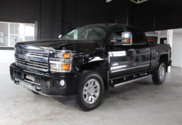 2019 Chevrolet Silverado 3500HD High Country - Thumbnail 2