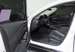 2024 Honda Accord Hybrid Touring - Thumbnail 24
