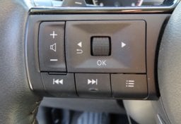 2023 Nissan Pathfinder SL - Thumbnail 19