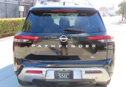 2023 Nissan Pathfinder SL - Thumbnail 11