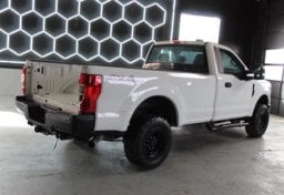 2020 Ford F-250 Super Duty 4x4 XL - Thumbnail 5