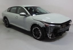 2025 Kia K4 EX - Thumbnail 1