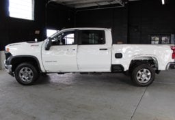 2025 Chevrolet Silverado 3500HD 4x4 - Thumbnail 10