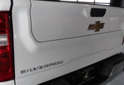 2025 Chevrolet Silverado 3500HD 4x4 - Thumbnail 16
