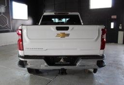 2025 Chevrolet Silverado 3500HD 4x4 - Thumbnail 11