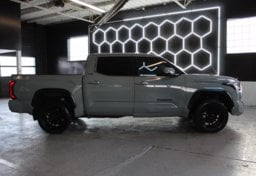 2023 Toyota Tundra - Thumbnail 9