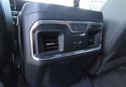2024 Chevrolet Silverado 2500HD High Country - Thumbnail 28