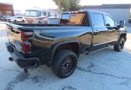 2024 Chevrolet Silverado 2500HD High Country - Thumbnail 10