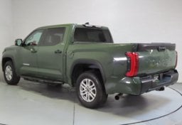 2022 Toyota Tundra SR5 - Thumbnail 6