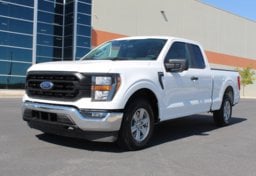 2023 Ford F-150 3.5L XL - Thumbnail 4