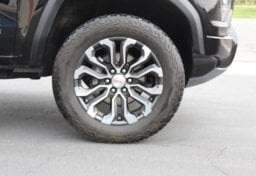 2024 GMC Canyon. 4x4 Denali - Thumbnail 16