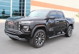 2024 GMC Canyon. 4x4 Denali - Thumbnail 2