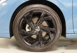 2025 Volkswagen Jetta SE - Thumbnail 35