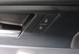 2025 Volkswagen Jetta SE - Thumbnail 29