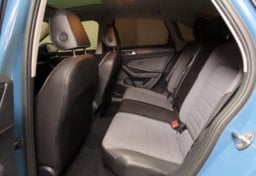 2025 Volkswagen Jetta SE - Thumbnail 21