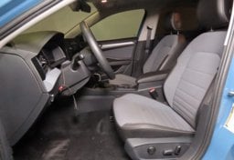 2025 Volkswagen Jetta SE - Thumbnail 33