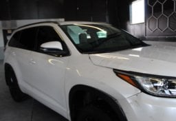 2018 Toyota Highlander AWD XLE - Thumbnail 13