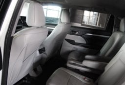 2018 Toyota Highlander AWD XLE - Thumbnail 35