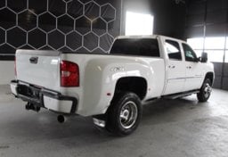 2013 GMC Sierra 3500HD 4x4 Denali - Thumbnail 6