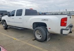 2013 GMC Sierra 3500HD - Thumbnail 4